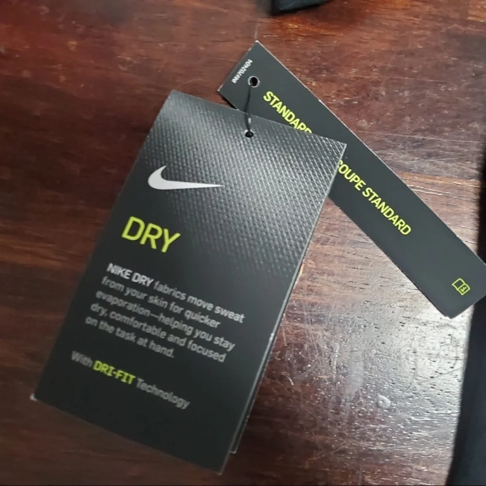 Nike logo tee sz Various